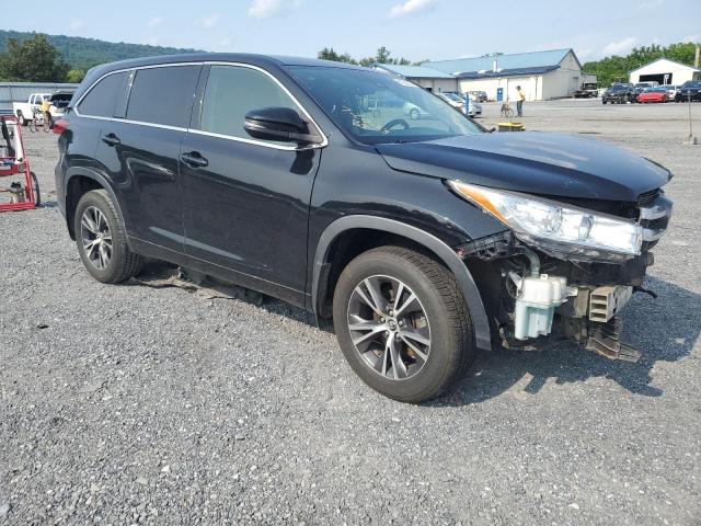 Photo 4 from auction – 2017 TOYOTA HIGHLANDER with VIN 5TDBZRFH8HS454019