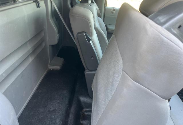 Photo 6 from auction – 2005 FORD F150 with VIN 1FTRF12285NB86701