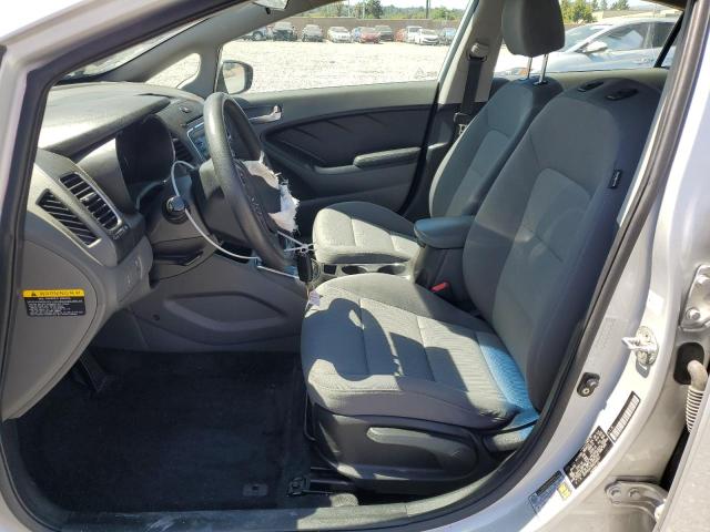 Photo 7 from auction – 2017 KIA FORTE LX with VIN 3KPFK4A78HE048601