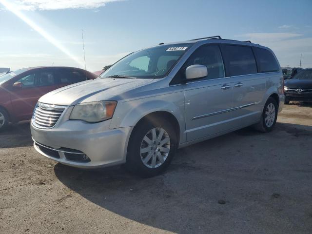 CHRYSLER TOWN & COU 2011 مع رقم تعريف المركبة 2A4RR8DG2BR645559 - صورة من المزاد