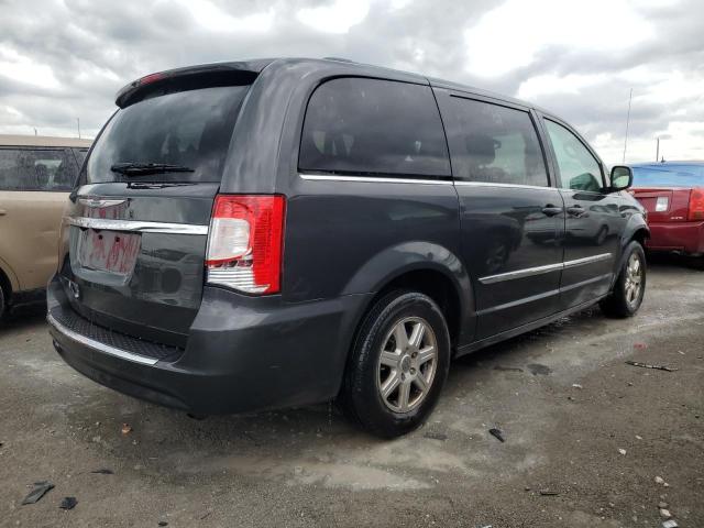 Photo 3 from auction – 2012 CHRYSLER TOWN & COU with VIN 2C4RC1BG2CR409867