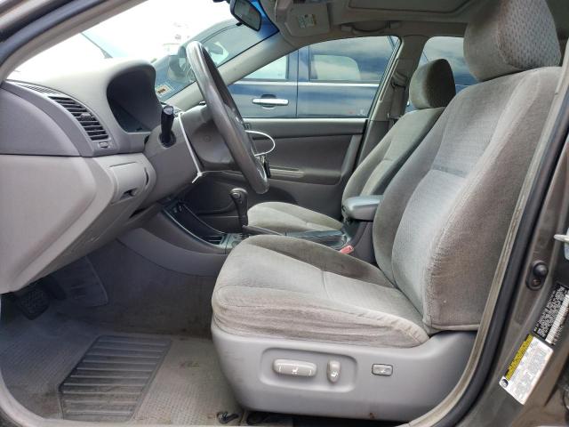 Photo 7 from auction – 2004 TOYOTA CAMRY LE with VIN 4T1BE32K94U924389