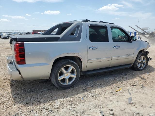 Photo 3 from auction – 2011 CHEVROLET AVALANCHE with VIN 3GNMCGE03BG134226