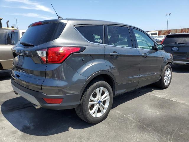 Photo 3 from auction – 2019 FORD ESCAPE SE with VIN 1FMCU0GD9KUC04815