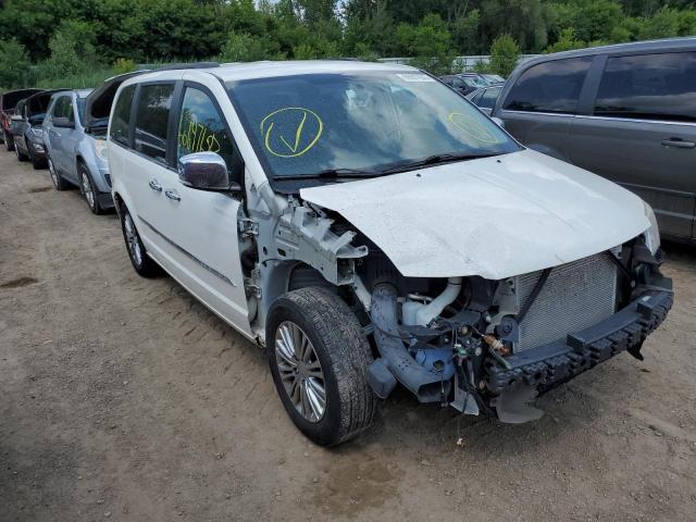 Photo 4 from auction – 2013 CHRYSLER TOWN & COU with VIN 2C4RC1CG7DR778045