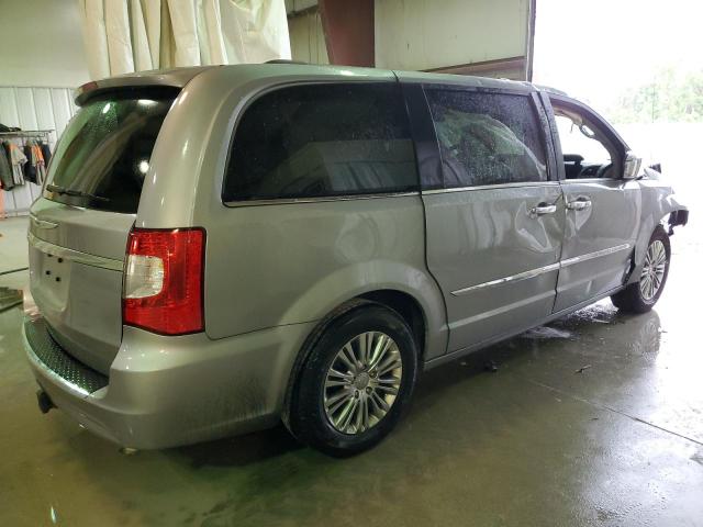 Photo 3 from auction – 2015 CHRYSLER TOWN & COU with VIN 2C4RC1CG4FR521590
