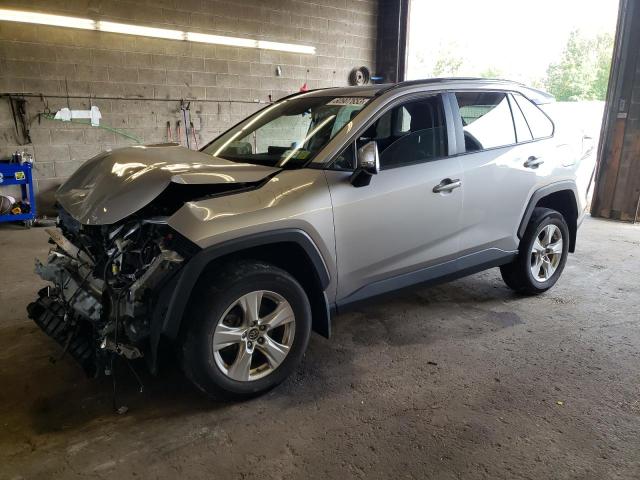 TOYOTA RAV4 XLE 2019 with VIN 2T3P1RFV2KC019068 - Photo from auction