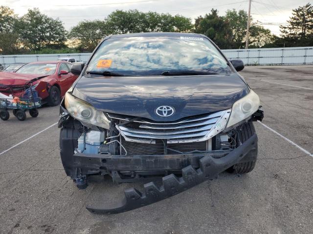 Photo 5 from auction – 2012 TOYOTA SIENNA XLE with VIN 5TDYK3DC8CS204968
