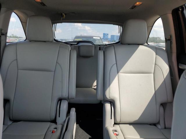 Photo 10 from auction – 2018 TOYOTA HIGHLANDER with VIN 5TDJZRFH5JS807995