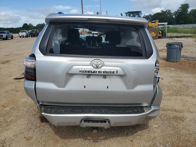 Photo 6 from auction – 2022 TOYOTA 4RUNNER SR with VIN JTEEU5JR1N5271756