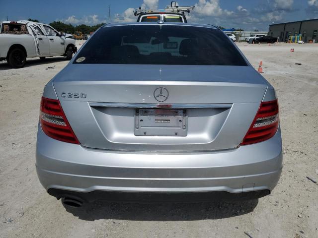 Photo 6 from auction – 2012 MERCEDES-BENZ C 250 with VIN WDDGF4HB2CA653170