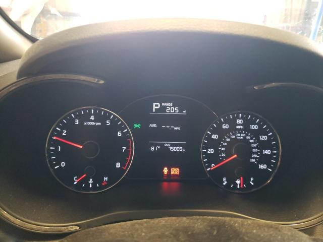 Photo 9 from auction – 2018 KIA FORTE LX with VIN 3KPFK4A79JE202643