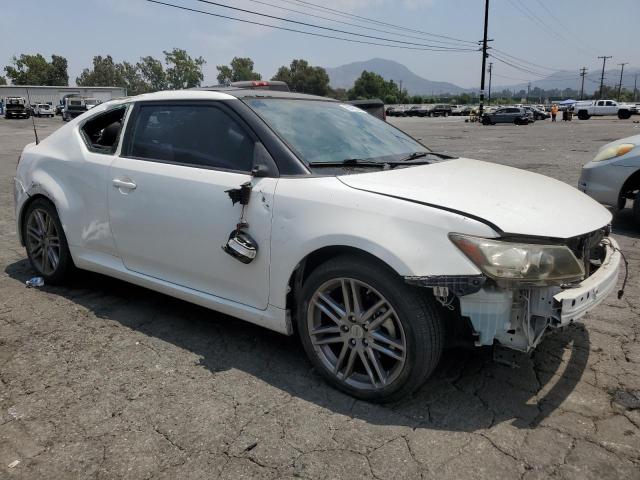 Photo 4 from auction – 2011 TOYOTA SCION TC with VIN JTKJF5C79B3018824