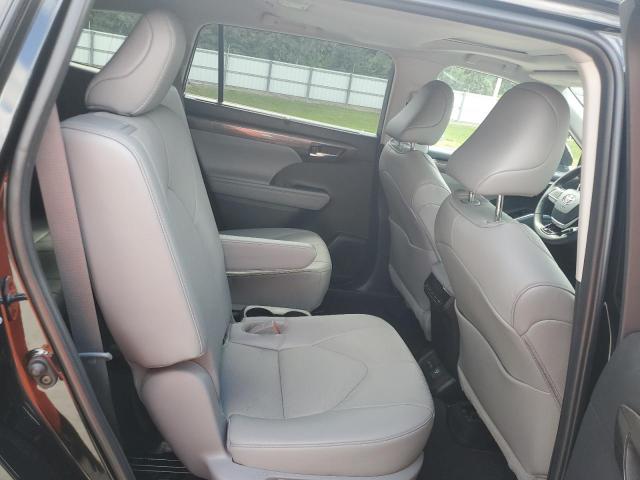 Photo 11 from auction – 2023 TOYOTA HIGHLANDER with VIN 5TDXBRCH6PS575449
