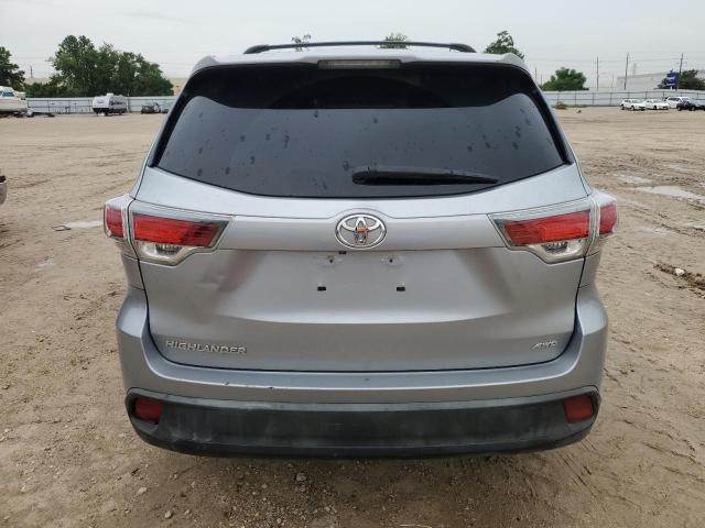 Photo 6 from auction – 2016 TOYOTA HIGHLANDER with VIN 5TDBKRFH4GS244651