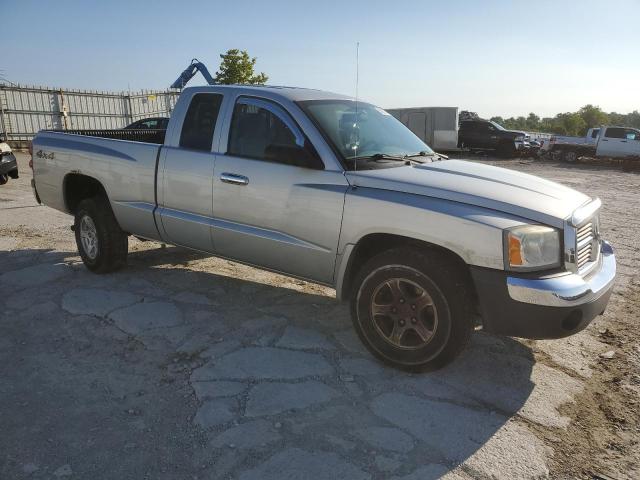 Photo 4 from auction – 2005 DODGE DAKOTA SLT with VIN 1D7HW42K35S305792