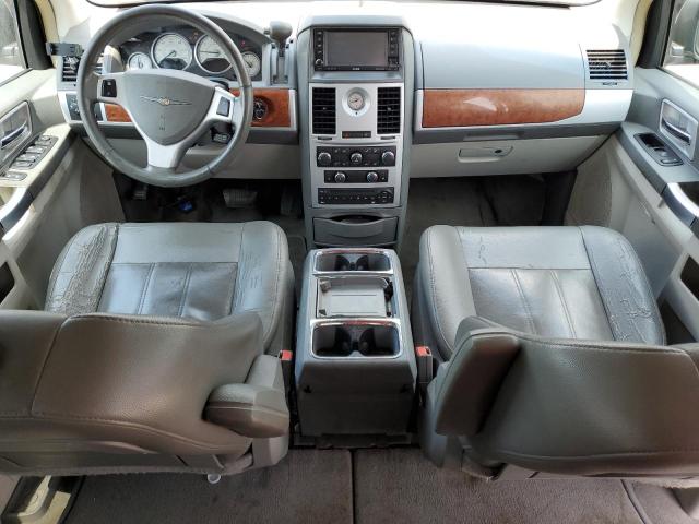 Photo 8 from auction – 2008 CHRYSLER TOWN & COU with VIN 2A8HR54P88R710366