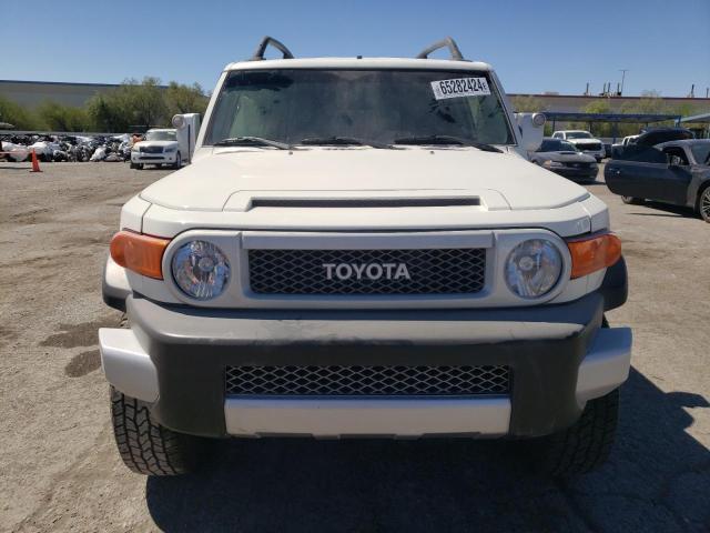 Photo 5 from auction – 2010 TOYOTA FJ CRUISER with VIN JTEBU4BF6AK072005