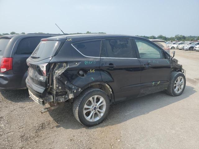Photo 3 from auction – 2017 FORD ESCAPE SE with VIN 1FMCU0GD6HUB26972