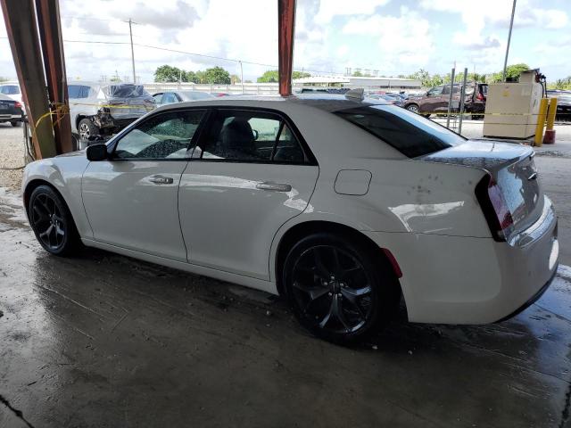 Photo 2 from auction – 2022 CHRYSLER 300 S with VIN 2C3CCABG2NH232806
