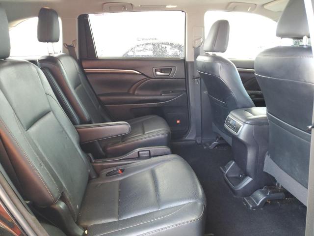 Photo 11 from auction – 2015 TOYOTA HIGHLANDER with VIN 5TDYKRFH6FS095586