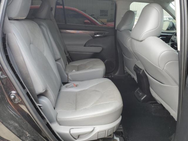 Photo 11 from auction – 2021 TOYOTA HIGHLANDER with VIN 5TDFARAHXMS009534
