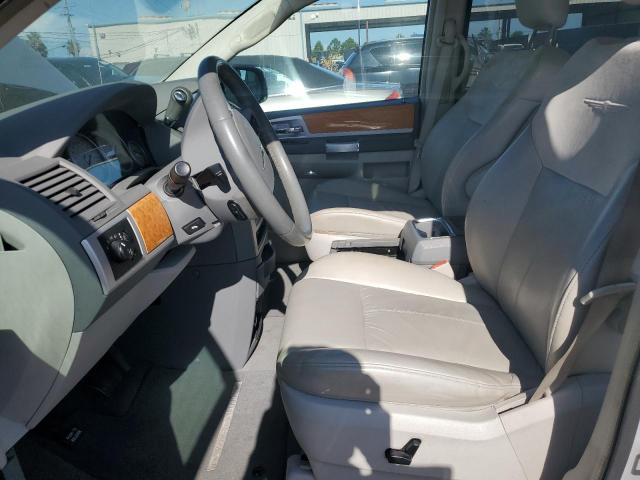 Photo 7 from auction – 2008 CHRYSLER TOWN & COU with VIN 2A8HR64X48R701573
