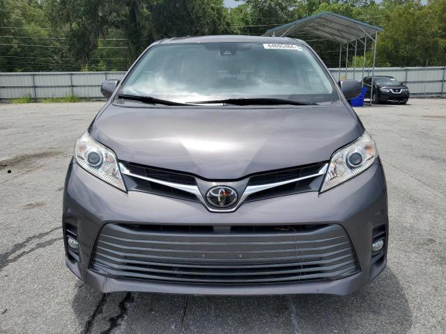 Photo 5 from auction – 2018 TOYOTA SIENNA XLE with VIN 5TDYZ3DC7JS962860