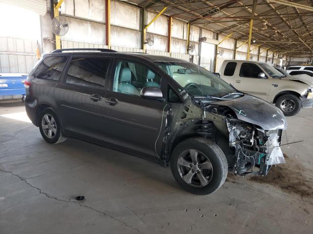Photo 4 from auction – 2013 TOYOTA SIENNA LE with VIN 5TDKK3DC8DS310117