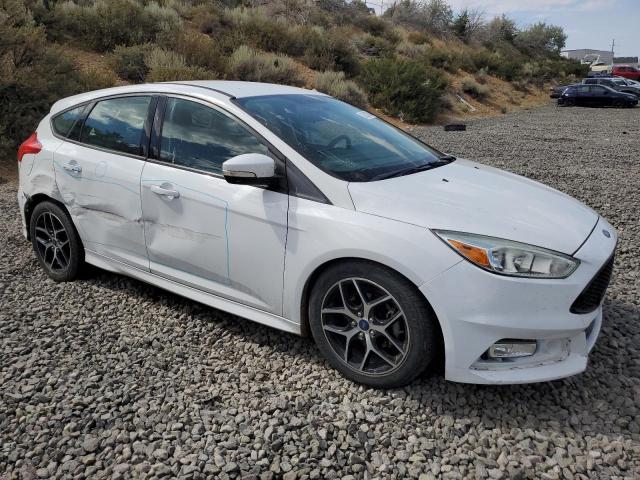 Photo 4 from auction – 2015 FORD FOCUS SE with VIN 1FADP3K21FL358556