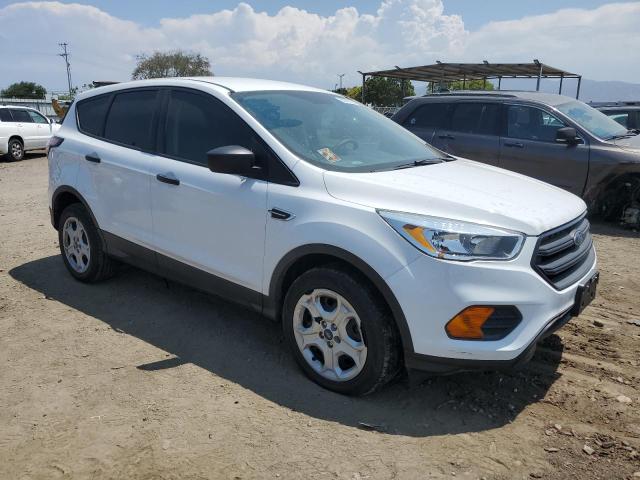 Photo 4 from auction – 2017 FORD ESCAPE S with VIN 1FMCU0F70HUE55131