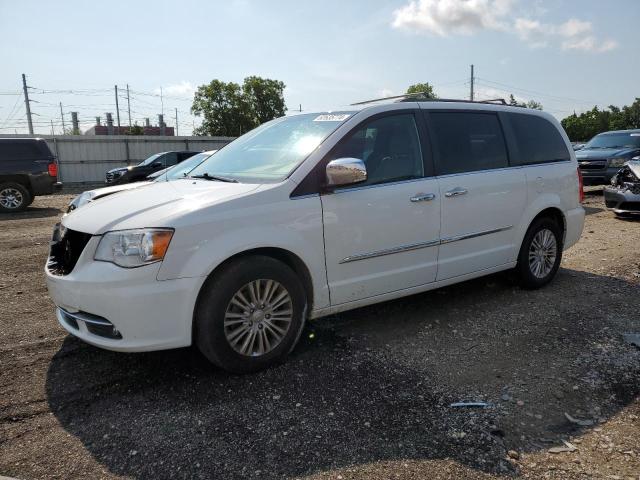 Photo 1 from auction – 2016 CHRYSLER TOWN & COU with VIN 2C4RC1CG4GR304414
