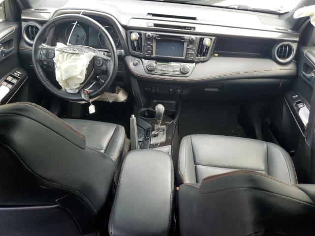 Photo 8 from auction – 2017 TOYOTA RAV4 SE with VIN JTMNFREV5HJ702432