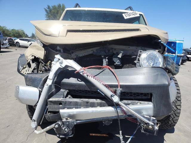 Photo 5 from auction – 2012 TOYOTA FJ CRUISER with VIN JTEBU4BF6CK135686