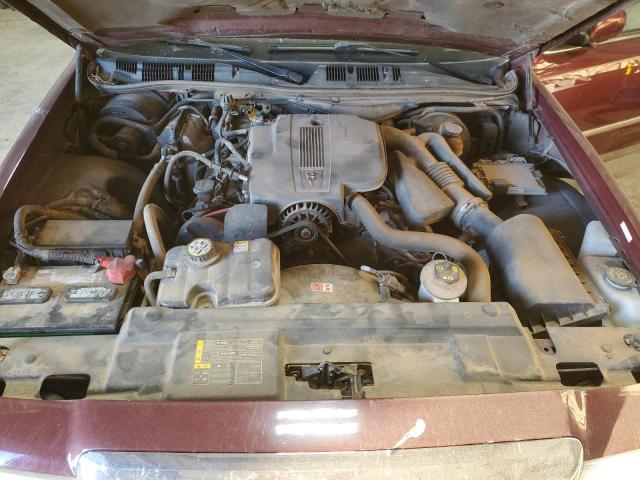 Photo 11 from auction – 2005 MERCURY GRAND MARQ with VIN 2MEFM74W95X672720