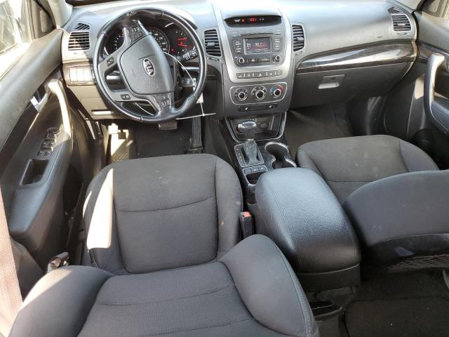 Photo 8 from auction – 2015 KIA SORENTO LX with VIN 5XYKTCA64FG571966