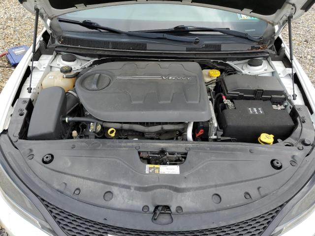 Photo 11 from auction – 2015 CHRYSLER 200 S with VIN 1C3CCCDG4FN707146