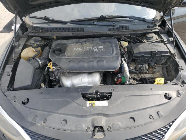 Photo 11 from auction – 2016 CHRYSLER 200 LIMITE with VIN 1C3CCCAB8GN172252