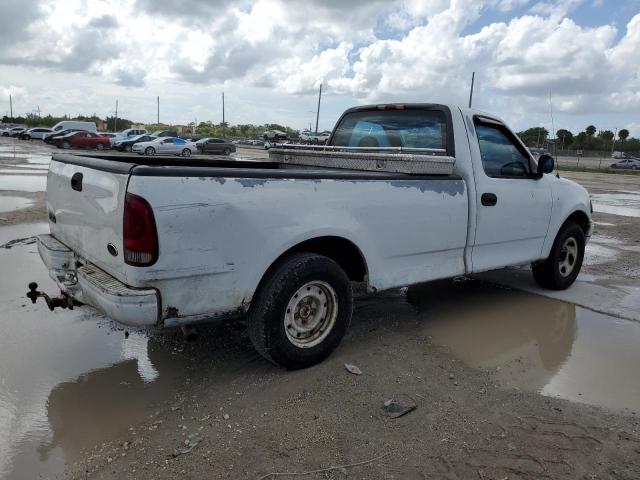 Photo 3 from auction – 2000 FORD F150 with VIN 1FTRF17W7YNA32092