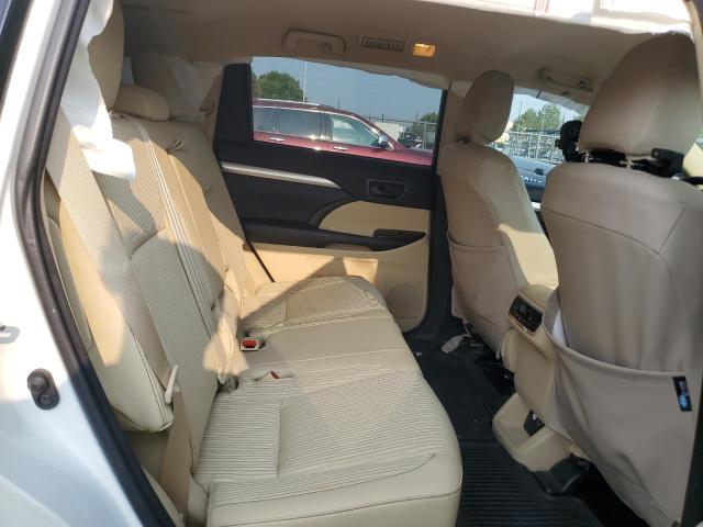 Photo 10 from auction – 2015 TOYOTA HIGHLANDER with VIN 5TDBKRFH6FS186508
