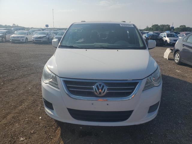 Photo 5 from auction – 2011 VOLKSWAGEN ROUTAN with VIN 2V4RW3DG7BR717184