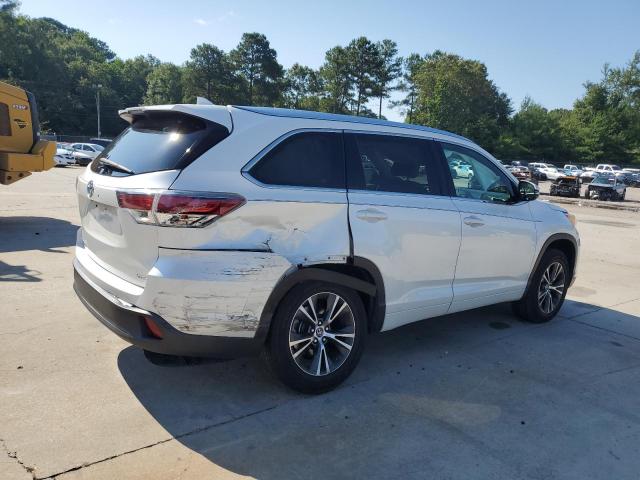 Photo 3 from auction – 2016 TOYOTA HIGHLANDER with VIN 5TDKKRFH5GS185609