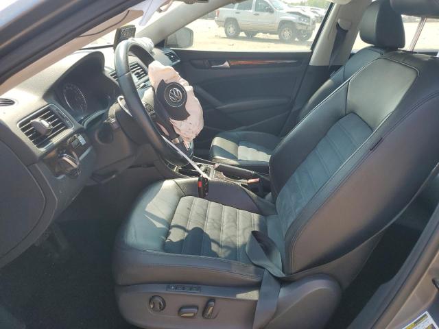 Photo 7 from auction – 2014 VOLKSWAGEN PASSAT SEL with VIN 1VWCN7A35EC065185