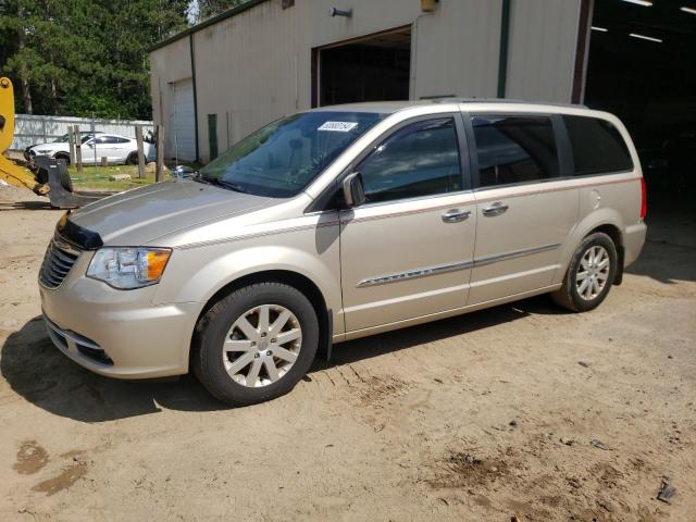 CHRYSLER TOWN & COU 2015 with VIN 2C4RC1BG4FR590233 - Photo from auction