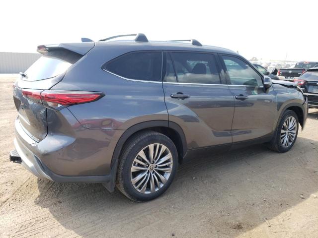 Photo 3 from auction – 2022 TOYOTA HIGHLANDER with VIN 5TDFZRAH5NS102486