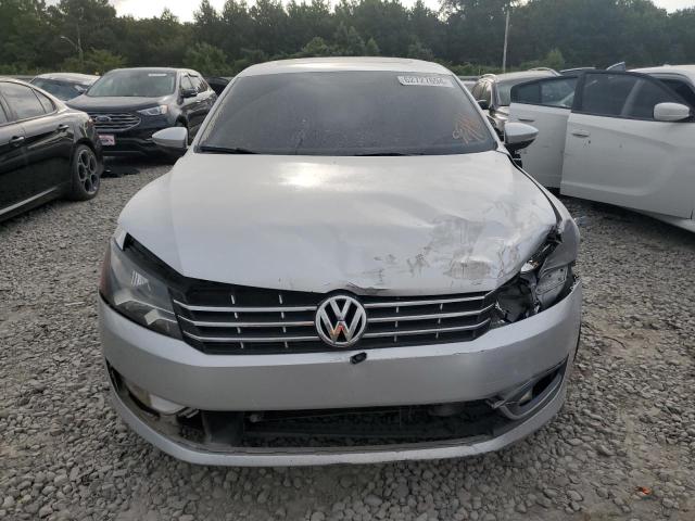 Photo 5 from auction – 2012 VOLKSWAGEN PASSAT SEL with VIN 1VWCH7A32CC023562