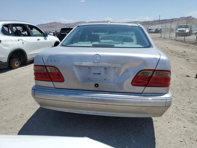 Photo 6 from auction – 2002 MERCEDES-BENZ E 320 with VIN WDBJF65J42B468410
