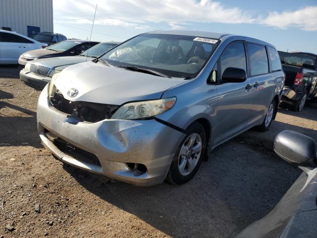 TOYOTA SIENNA 2011 with VIN 5TDZK3DCXBS135879 - Photo from auction