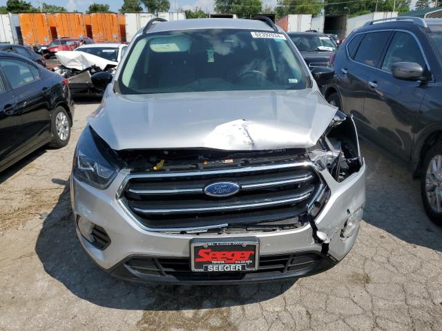 Photo 5 from auction – 2019 FORD ESCAPE SE with VIN 1FMCU0GD9KUB00695