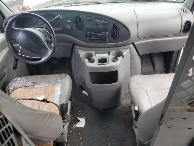 Photo 8 from auction – 2000 FORD ECONOLINE with VIN 1FTRE1425YHB56137